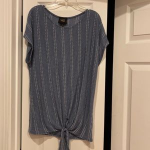 W5 Women’s size L top - tie up at bottom. Thin, soft, blue chambray color